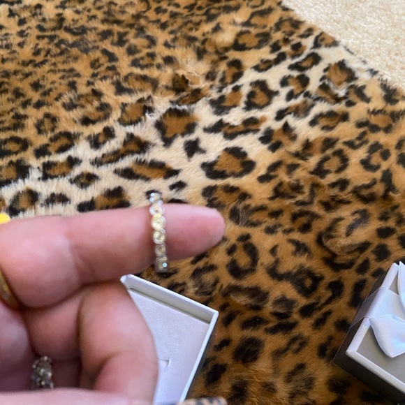 Sterling silver ring size 7 - Picture 4 of 9